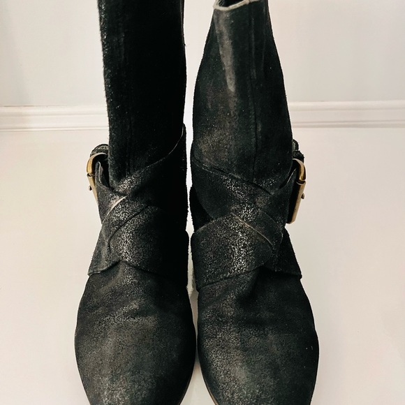 Black Shimmer Dance boots , some luxury markings says something but unsure - Picture 5 of 8